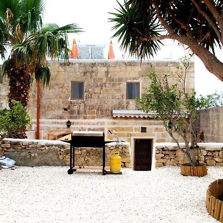 Kerċem Anna Karistu Accommodation المظهر الخارجي الصورة