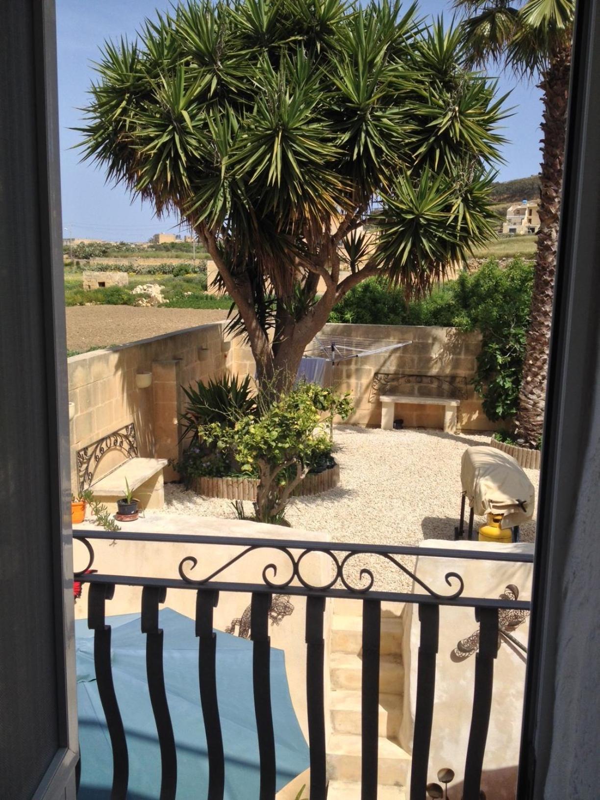 Kerċem Anna Karistu Accommodation المظهر الخارجي الصورة