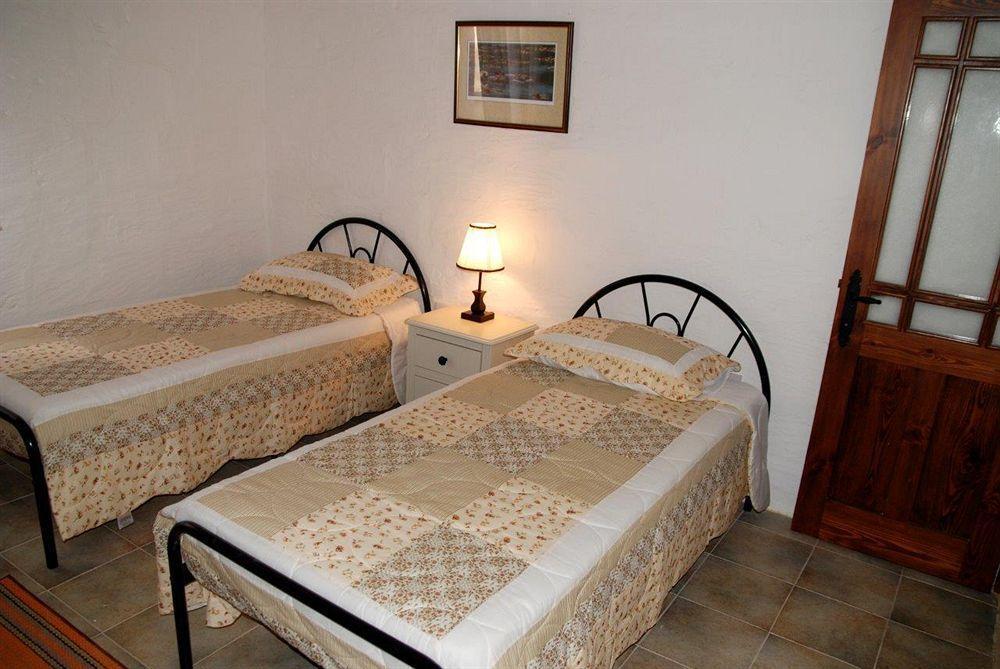 Kerċem Anna Karistu Accommodation المظهر الخارجي الصورة